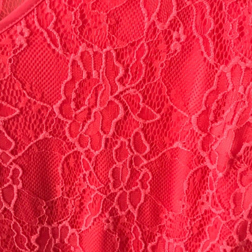 Sleeveless Floral Dress - Picture 3 of 4